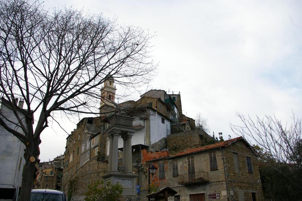 Ca 'Da Belan Mari' Villa Montalto Ligure Exterior photo